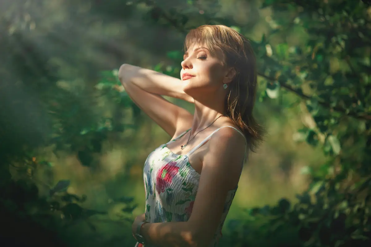 Hormonal Health in Women: What the Science Says About Balance, Cycles, and Symptoms
